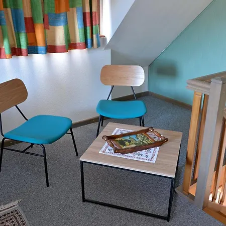 S'harzala Bis アパート